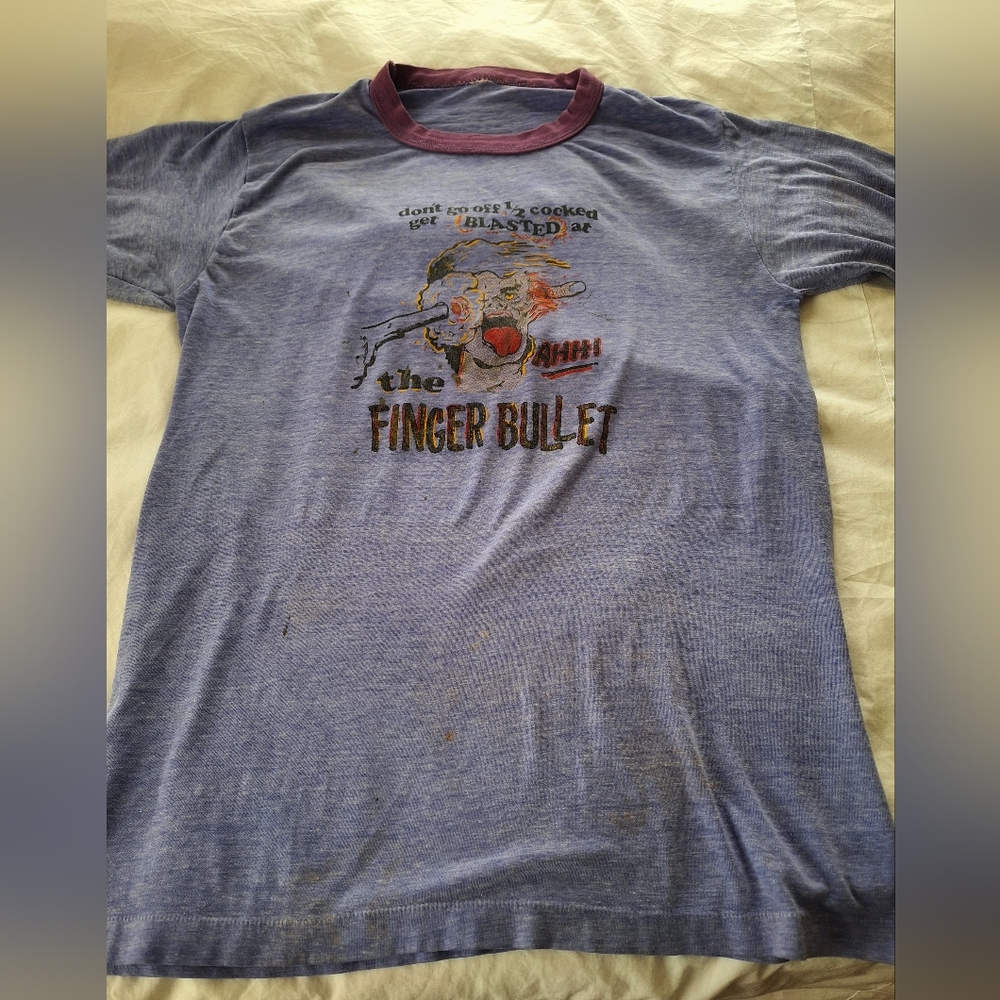 VINTAGE TEE SHIRT